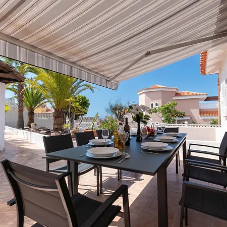 Beautiful 4 Bedroom Private Heated Pool * Callao Salvaje