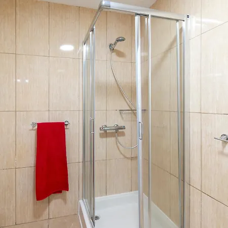 Willa Beautiful 4 Bedroom Private Heated Pool *