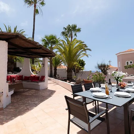 Beautiful 4 Bedroom Private Heated Pool Callao Salvaje